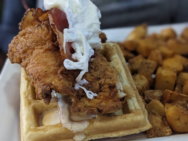 The Canadian Brewhouse (Calgary Township) - Calgary