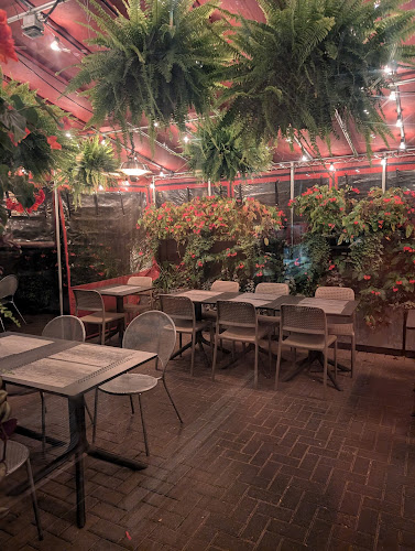 69 Brock St, Kingston, ON K7L 1R8