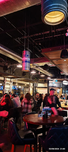 Beertown Public House Barrie - Hospitality and gastronomy