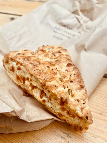 Just Baked : naramata street coffee - Hospitality and gastronomy