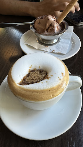 8 W Cordova St, Vancouver, BC V6B 1C9