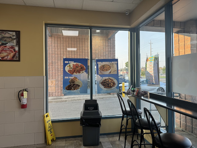 Opinii despre Champs Caribbean Restaurant în Oshawa - Hospitality and gastronomy