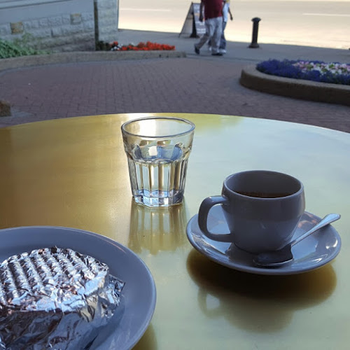 Comentarii opinii despre Iconoclast Coffee Roasters LeMarchand Mansion