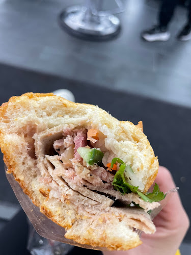 Tung Hing Bakery - Toronto