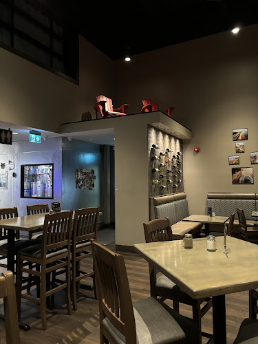 The Local Pub and Oyster Bar - Hospitality and gastronomy