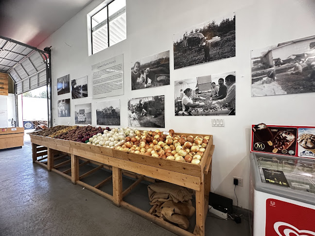 Comentarii opinii despre CanWest Farms Ltd.