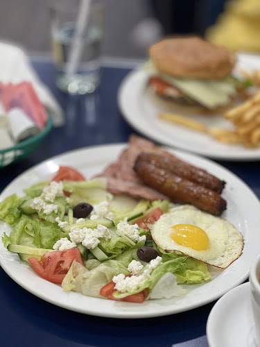 Three Coins Open Kitchen& Breakfast and Lunch - Richmond Hill