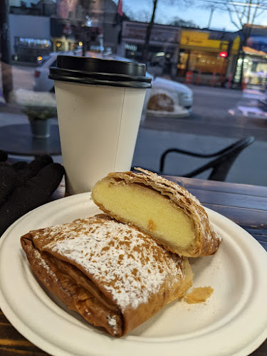 Opinii despre Serano Greek Pastry în Vancouver - Hospitality and gastronomy