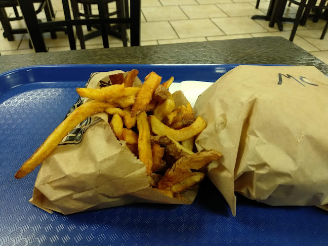 1085 Memorial Ave, Thunder Bay, ON P7B 4A4