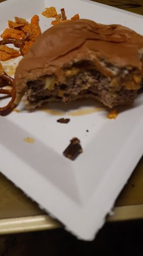 Opinii despre Al's Hot Rod BBQ în Niagara Falls - Hospitality and gastronomy