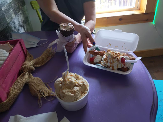 Amiro Ice Cream and Treats - Hospitality and gastronomy