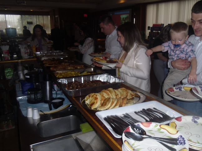 Opinii despre Berina's Specialty Grill & Restaurant în Mississauga - Hospitality and gastronomy