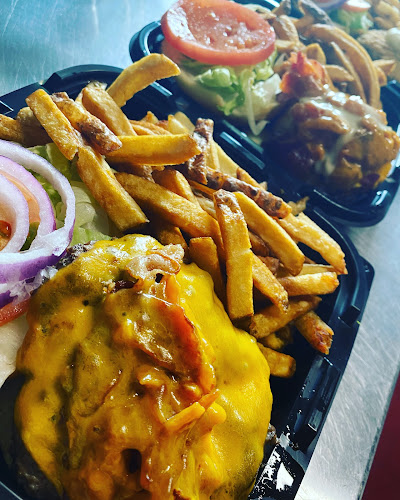 Comentarii opinii despre Mommaz Boyz