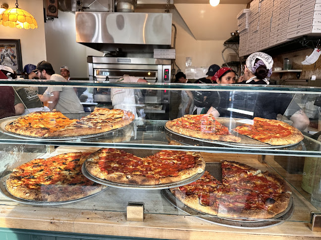 Comentarii opinii despre Pizzeria Badiali