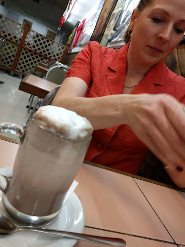 Comentarii opinii despre Joe's Cafe Bar