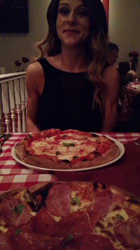 Comentarii opinii despre Sal's Restaurant & Pizza (Formerly Il Forno)