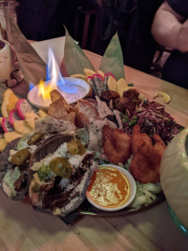 Comentarii opinii despre The Grand Surf Lounge