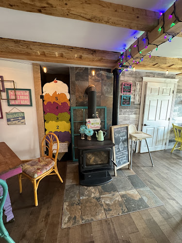 Amiro Ice Cream and Treats - Hospitality and gastronomy