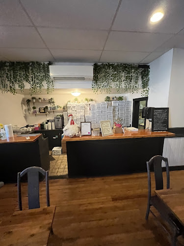 477 Wallace St A, Nanaimo, BC V9R 5B7