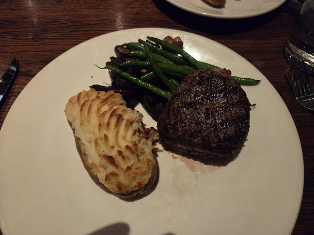 576 Main St, Moncton, NB E1C 0C5