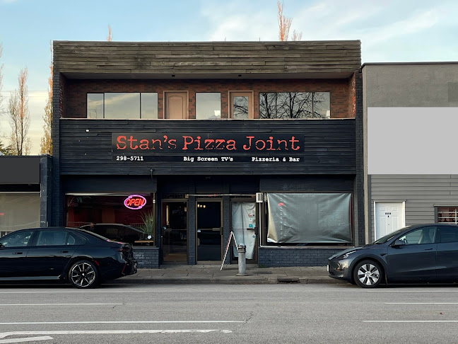Opinii despre Stan's Pizza Joint în Burnaby - Hospitality and gastronomy