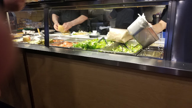 6445 Airport Rd, Mississauga, ON L4V 1E4