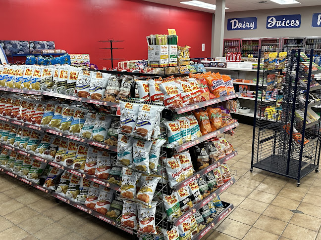 Opinii despre Forest Grove Confectionary în Saskatoon - Hospitality and gastronomy