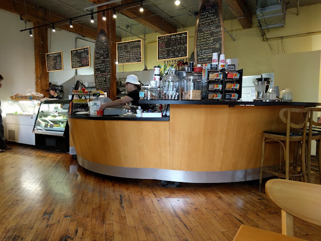 401 Richmond St W Suite 135, Toronto, ON M5V 3A8