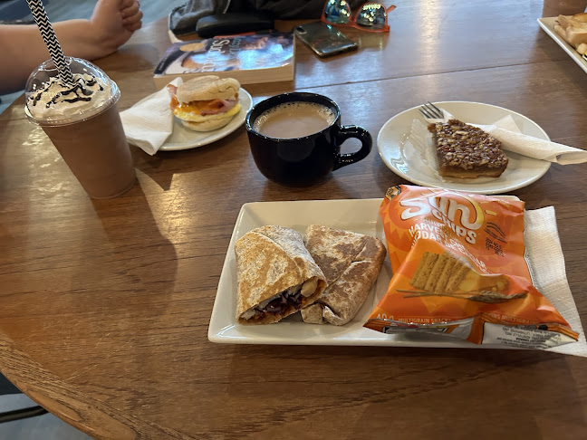 5112 50 Ave, Cold Lake, AB T9M 1Y2