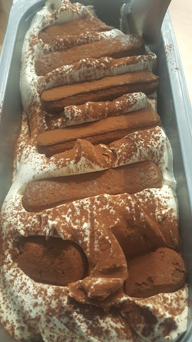 Opinii despre Creamery-closed now until May 24 weekend în Sarnia - Hospitality and gastronomy