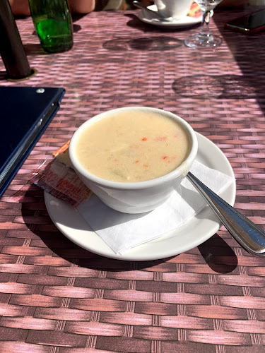 32 S Front St, Belleville, ON K8N 2Y3