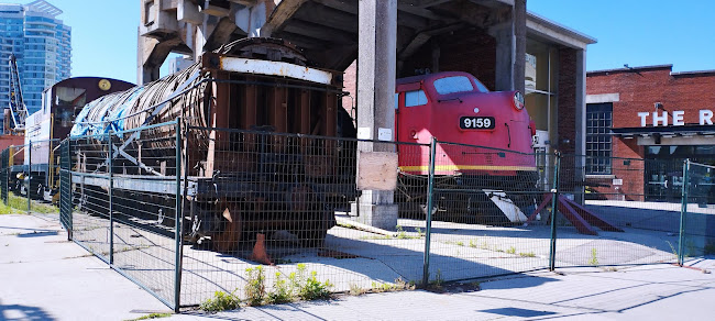 255 Bremner Blvd, Toronto, ON M5V 3L9