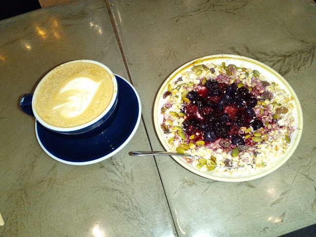 1154 Bank St, Ottawa, ON K1S 3X6