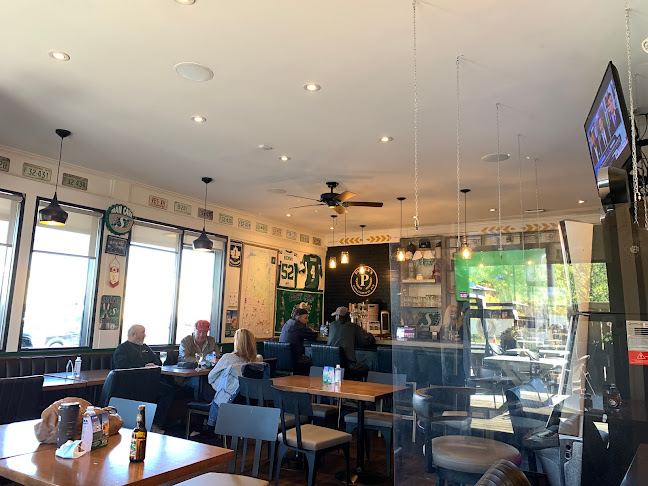 Pazzer's Pub - Calgary