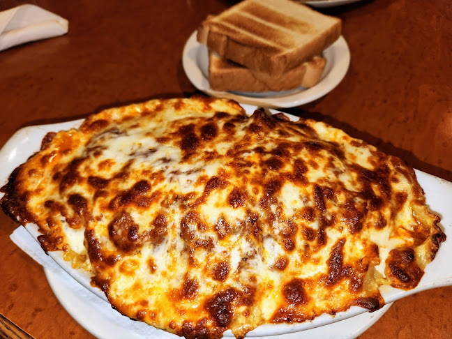 17 St Anne St, St. Albert, AB T8N 1E9