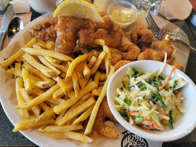 Ricky's All Day Grill - Walnut Grove - Hospitality and gastronomy