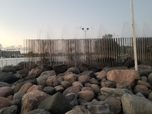 Comentarii opinii despre Creamery-closed now until May 24 weekend