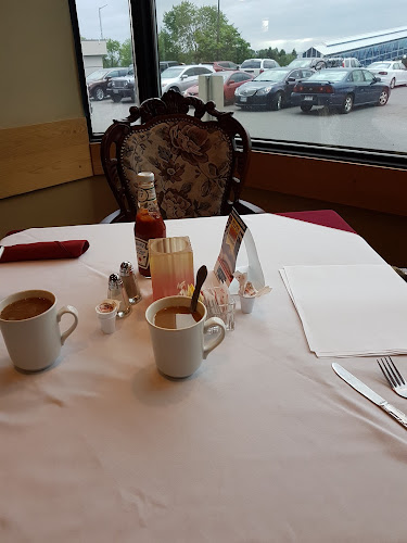 17 Cumberland St N, Thunder Bay, ON P7B 2T1