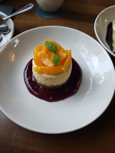 Moxies Victoria Restaurant