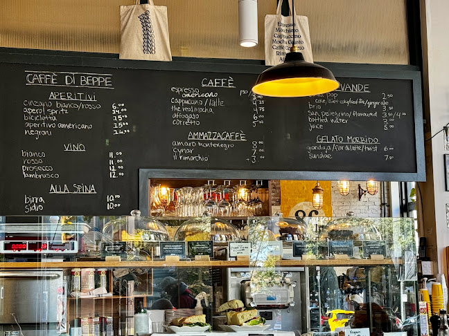 8 W Cordova St, Vancouver, BC V6B 1C9