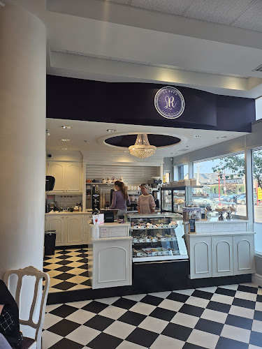 Comentarii opinii despre La Roux Patisserie