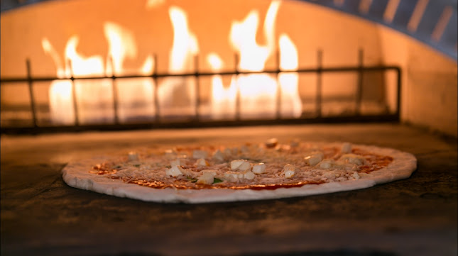 2082 Commercial Dr, Vancouver, BC V5N 4B2