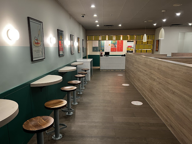 Opinii despre Top in Town Pizza & Wings în Surrey - Hospitality and gastronomy