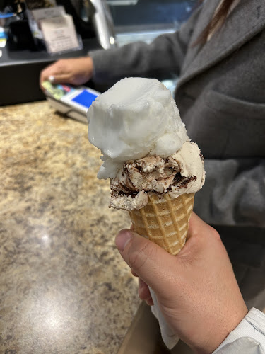 1222 Robson St, Vancouver, BC V6E 1C1