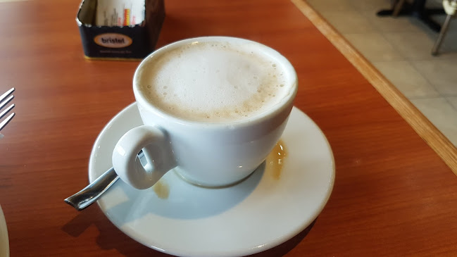 1224 Dundas St W #114, Mississauga, ON L5C 4G7