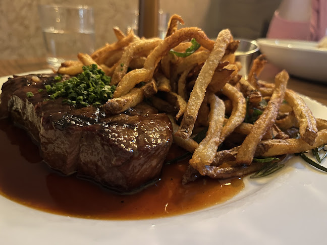 Comentarii opinii despre Riviera Ottawa