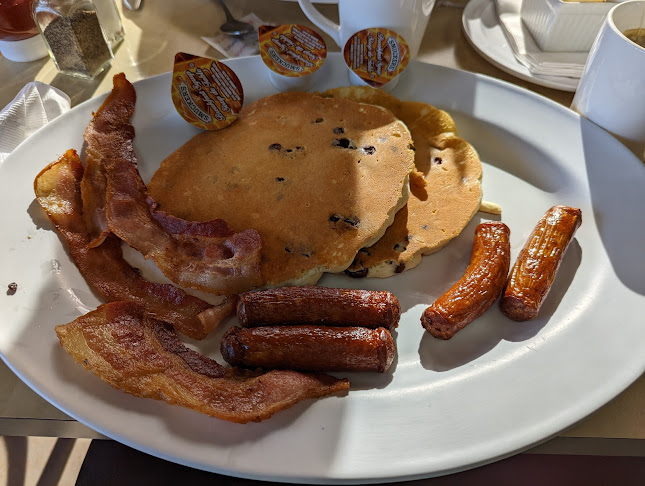 Flips Restaurant - Brampton