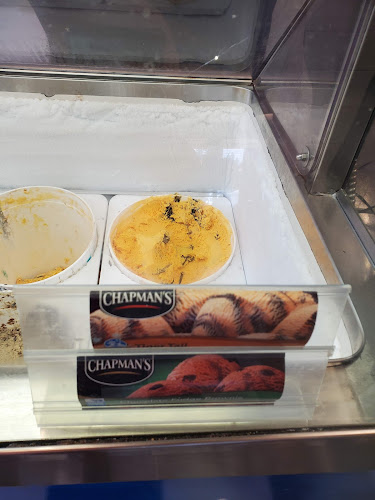 The Scoop Ice Cream Parlor - Waskesiu Lake