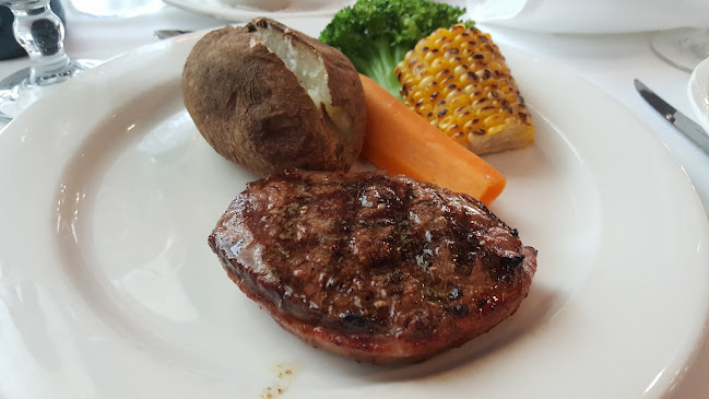 Comentarii opinii despre The School Fine Dining