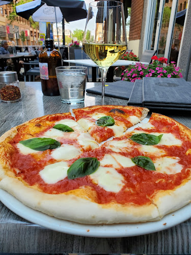 Opinii despre Bottega 104 în Edmonton - Hospitality and gastronomy